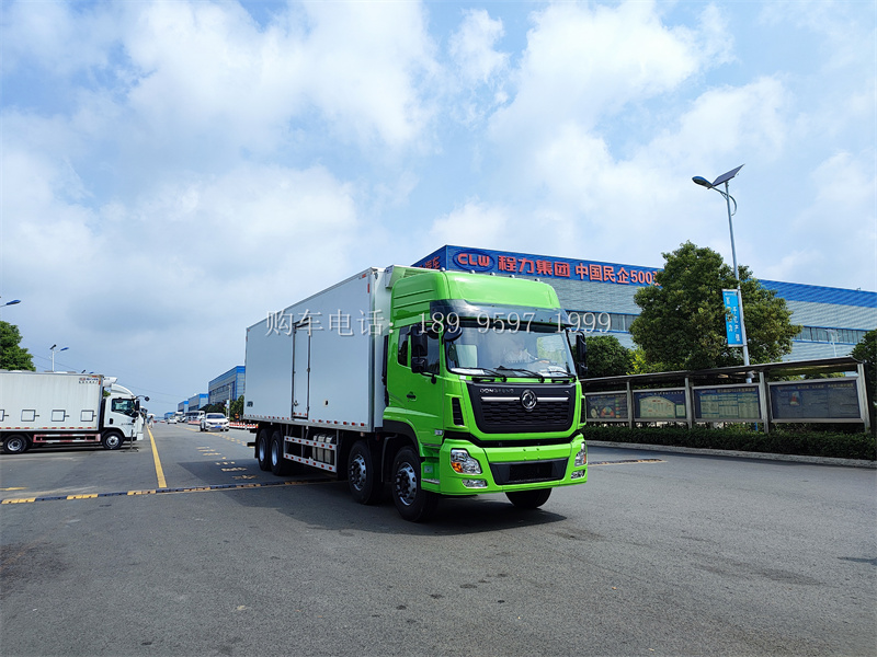 中国15吨欧5东风天龙8×4冷藏车厂家